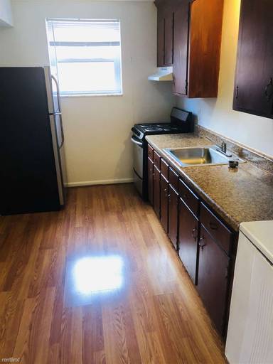 Main picture of 3021 Park Ave