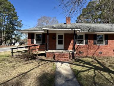 Main picture of 623 Cameron Dr