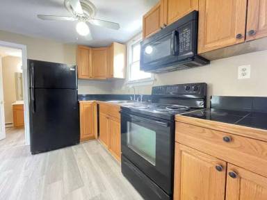 Main picture of 341 Varney St