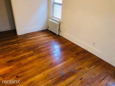 Main picture of 133 Oxford St