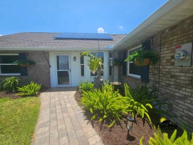 Main picture of 139 Riverwalk Ct