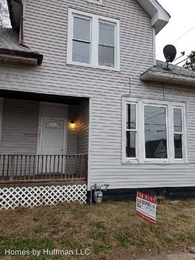 Main picture of 915 N Heidelbach Ave