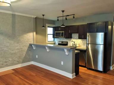 Main picture of 5600 Beacon St