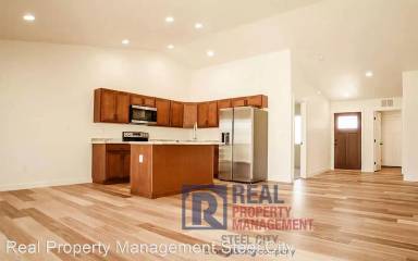 Main picture of 284 W Kyle Dr