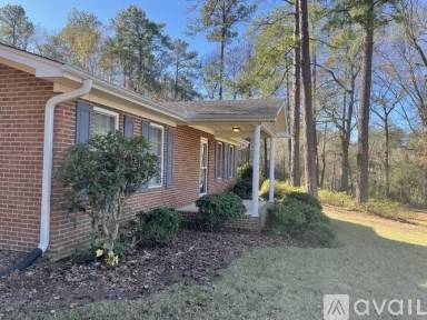 Main picture of 1337 Fork Ave