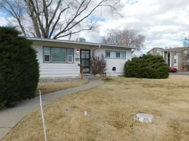 Main picture of 2044 Bunting Ave