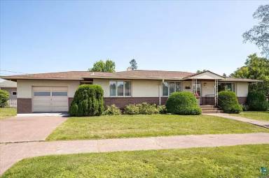 Main picture of 531 12th Ave