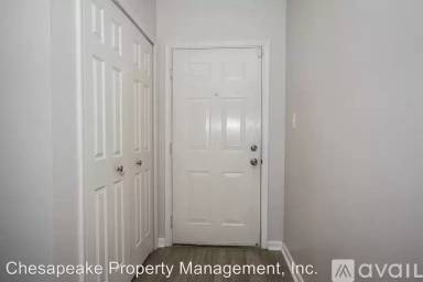Main picture of 5000 Hollington Dr
