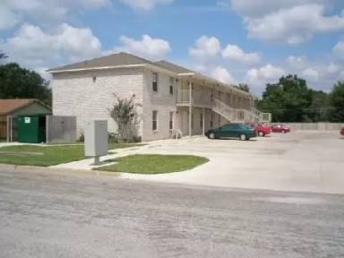 Main picture of 107 W Dove Ln