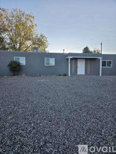 Main picture of 3709 Highland View Dr