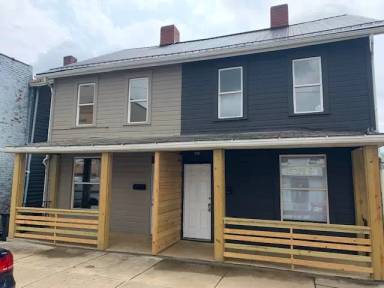 Main picture of 229 W 7th Ave