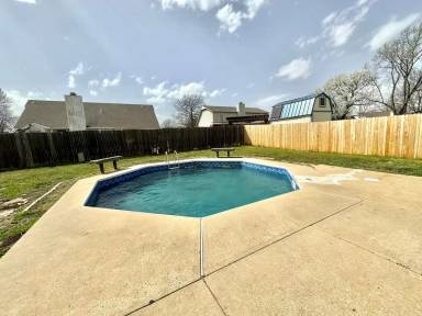 Main picture of 8822 S 75th East Ave