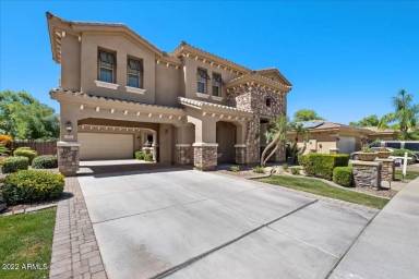 Main picture of 3723 E Nolan Dr