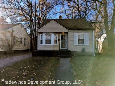 Main picture of 16195 Robson St