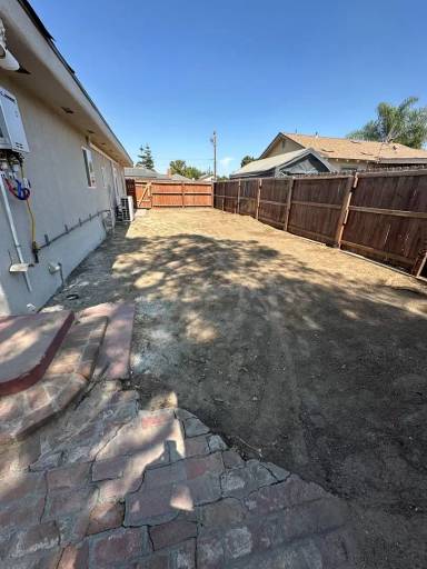 Main picture of 1064 Warkentin St