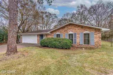 Main picture of 5740 Beechcrest Ct