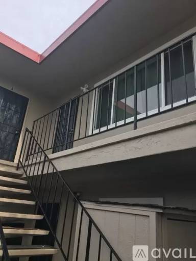 Main picture of 3800 Waller Ave