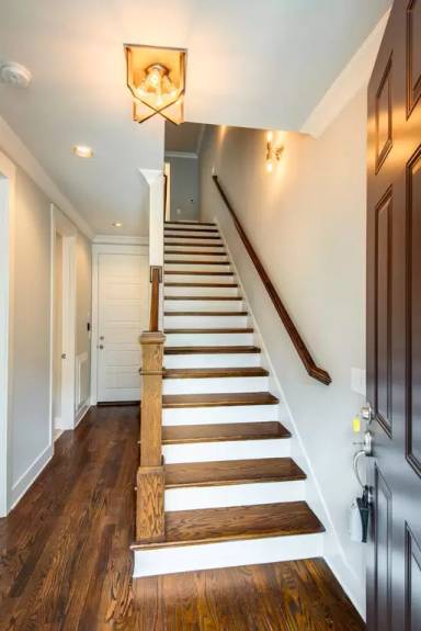 Main picture of 1815 Ridley Blvd