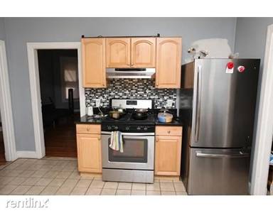 Main picture of 11 Carmel St