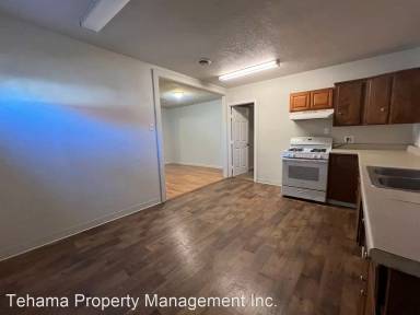 Main picture of 1063 1st St
