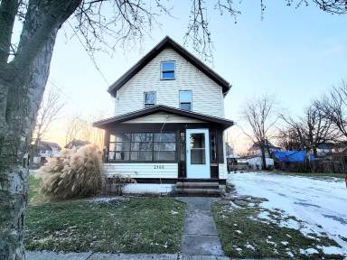 Main picture of 2196 19th St SW