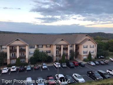 Main picture of 821 Harts Cove Way