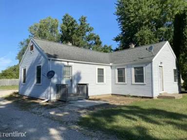 Main picture of 3006 Lansing Ave