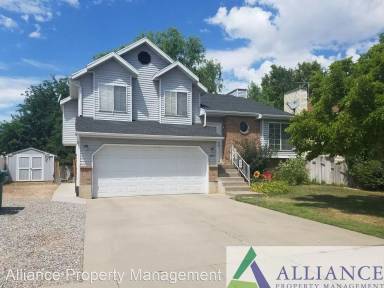 Main picture of 4867 S 3425 W