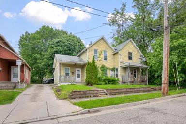 Main picture of 319 Torrey St