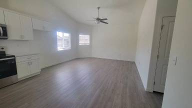 Main picture of 5005 Poppyseed St