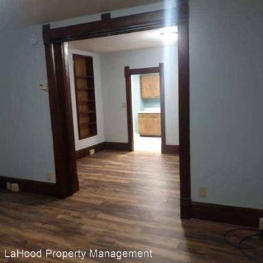 Main picture of 200 N 2nd St