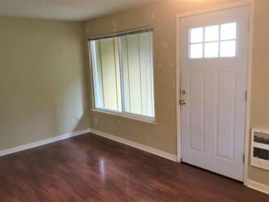 Main picture of 7011-29 N Oswego Ave