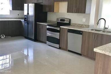 Main picture of 9181 SW 55th Ct