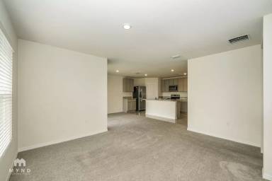 Main picture of 6496 SE 4th Ln
