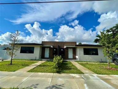 Main picture of 11846 SW 213th St