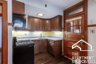 Main picture of 5228 W Hutchinson St