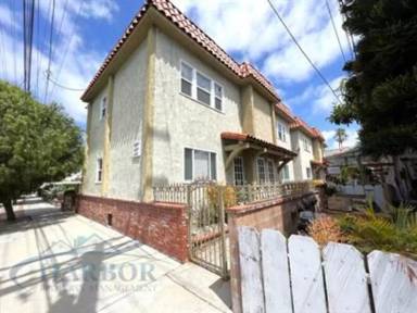 Main picture of 426 W 22nd St