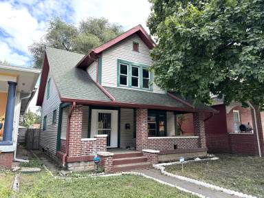 Main picture of 521 N Rural St