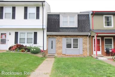 Main picture of 1203 Country Club Ct
