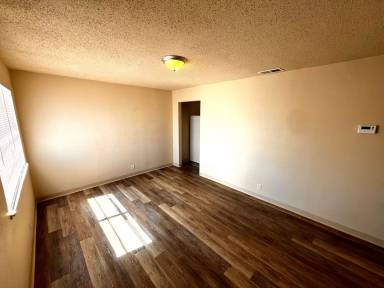 Main picture of 1550 Arizona Dr