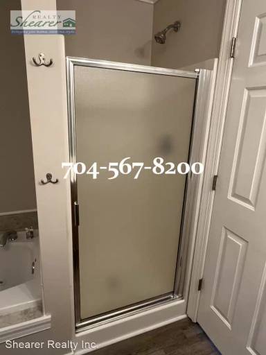 Main picture of 709 Loch Lomond Cir