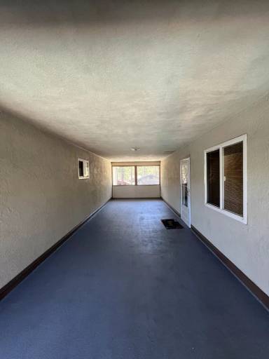 Main picture of 3344 Sandy Way