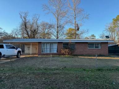 Main picture of 2814 Sabine Dr
