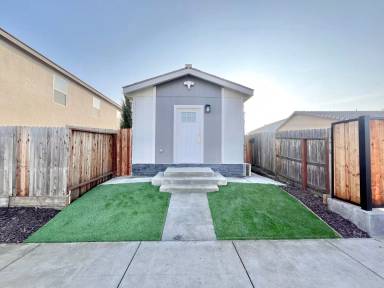 Main picture of 1602 Dodder Dr