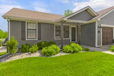 Main picture of 26-29 Wallingford Dr Apartments