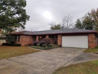Main picture of 321 Emory Dr
