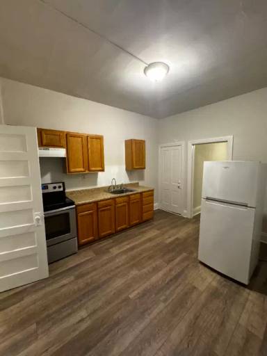 Main picture of 425 Carlisle St