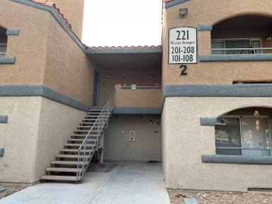 Main picture of 221 Mission Newport Ln