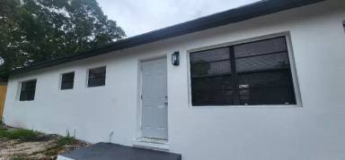 Main picture of 1197 W 35th St