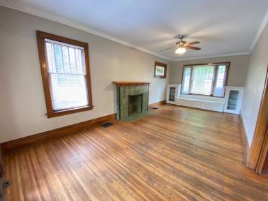 Main picture of 236 E 18th Ave